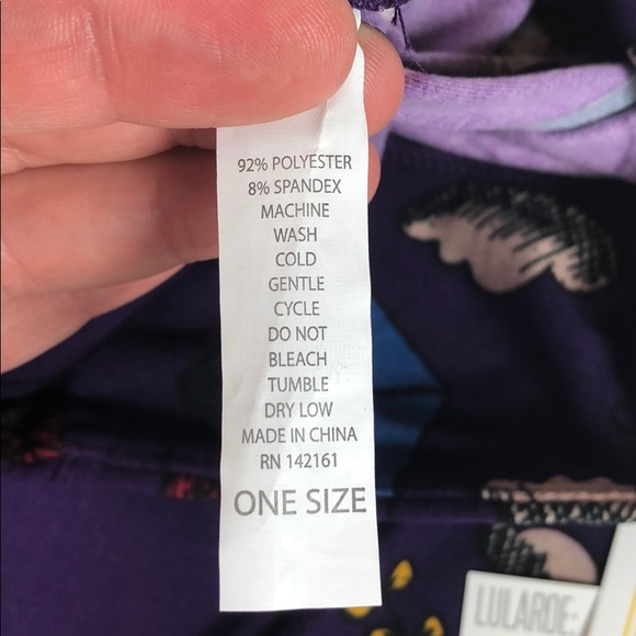 LuLaRoe Leggings kites & clouds - Picture 5 of 5